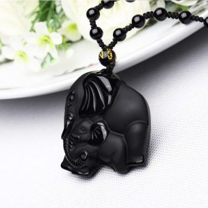 Collier éléphant en obsidienne noire