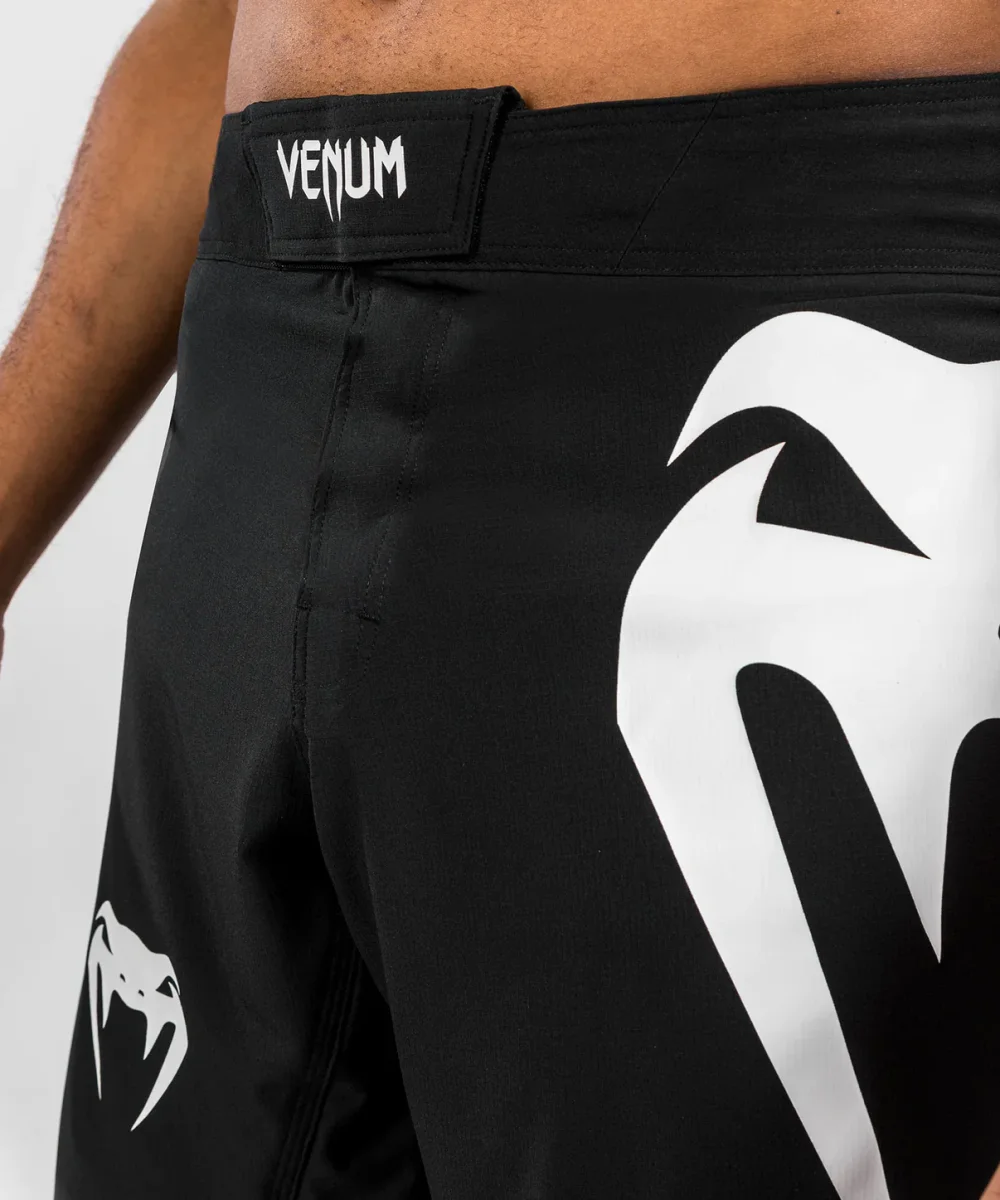 FIGHTSHORT VENUM LIGHT 5.0 - NOIR/BLANC – Image 3