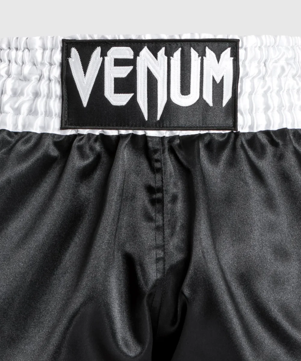 SHORT DE MUAY THAI VENUM CLASSIC - BLANC/NOIR/BLANC – Image 5
