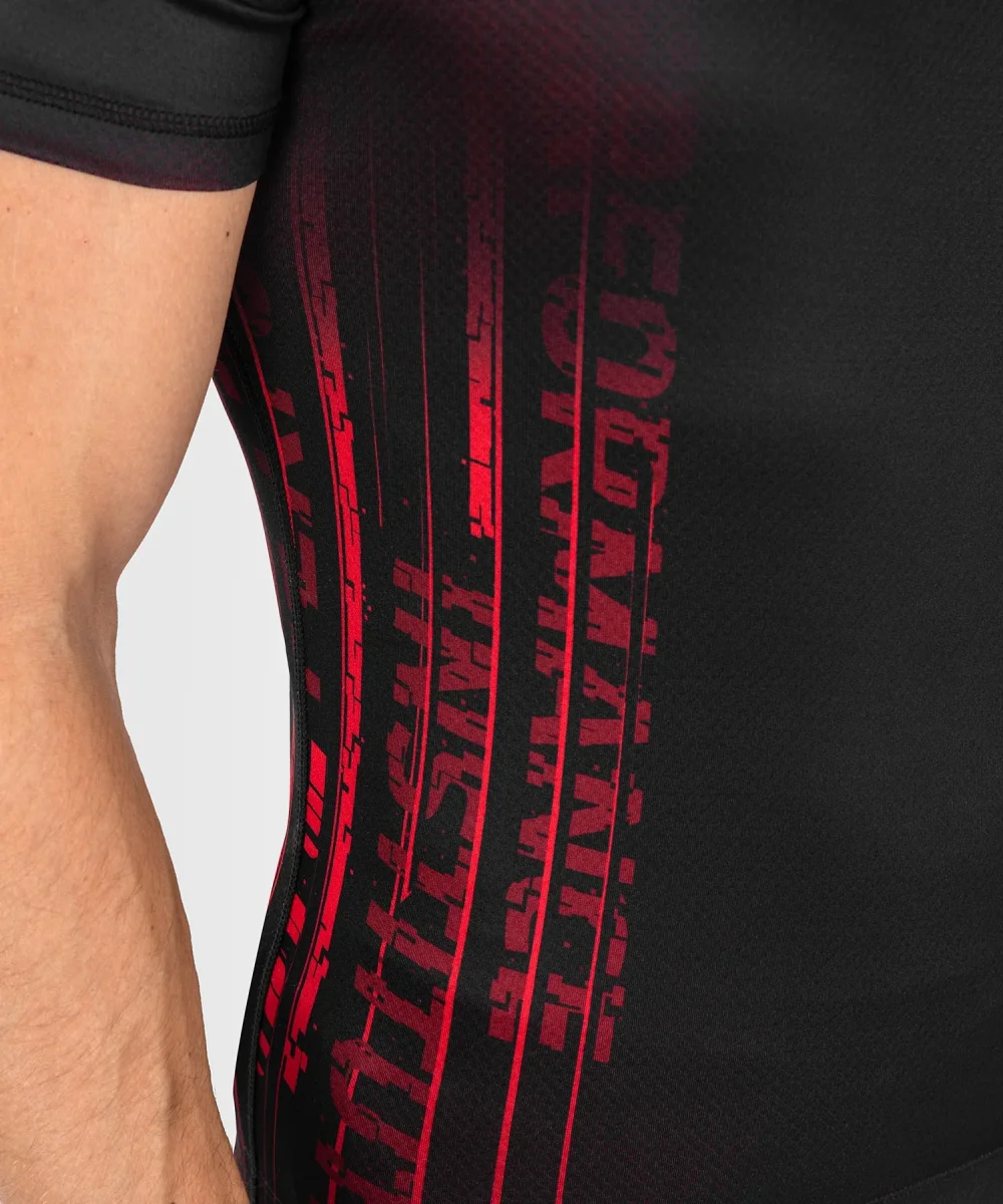 RASHGUARD VENUM UFC VENUM PERFORMANCE INSTITUTE 2.0 MANCHES COURTES - NOIR/ROUGE – Image 7