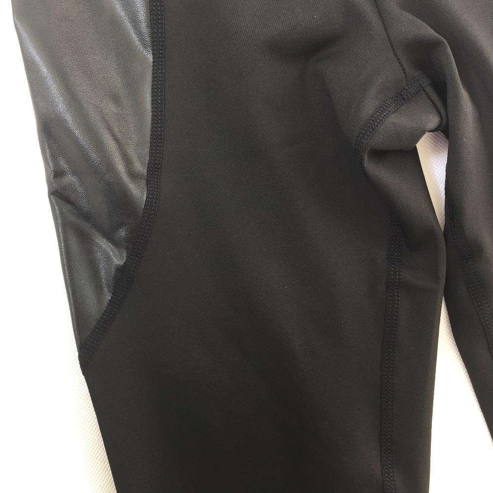 Women's Black Heart Push Up Workout Leggings – Image 5