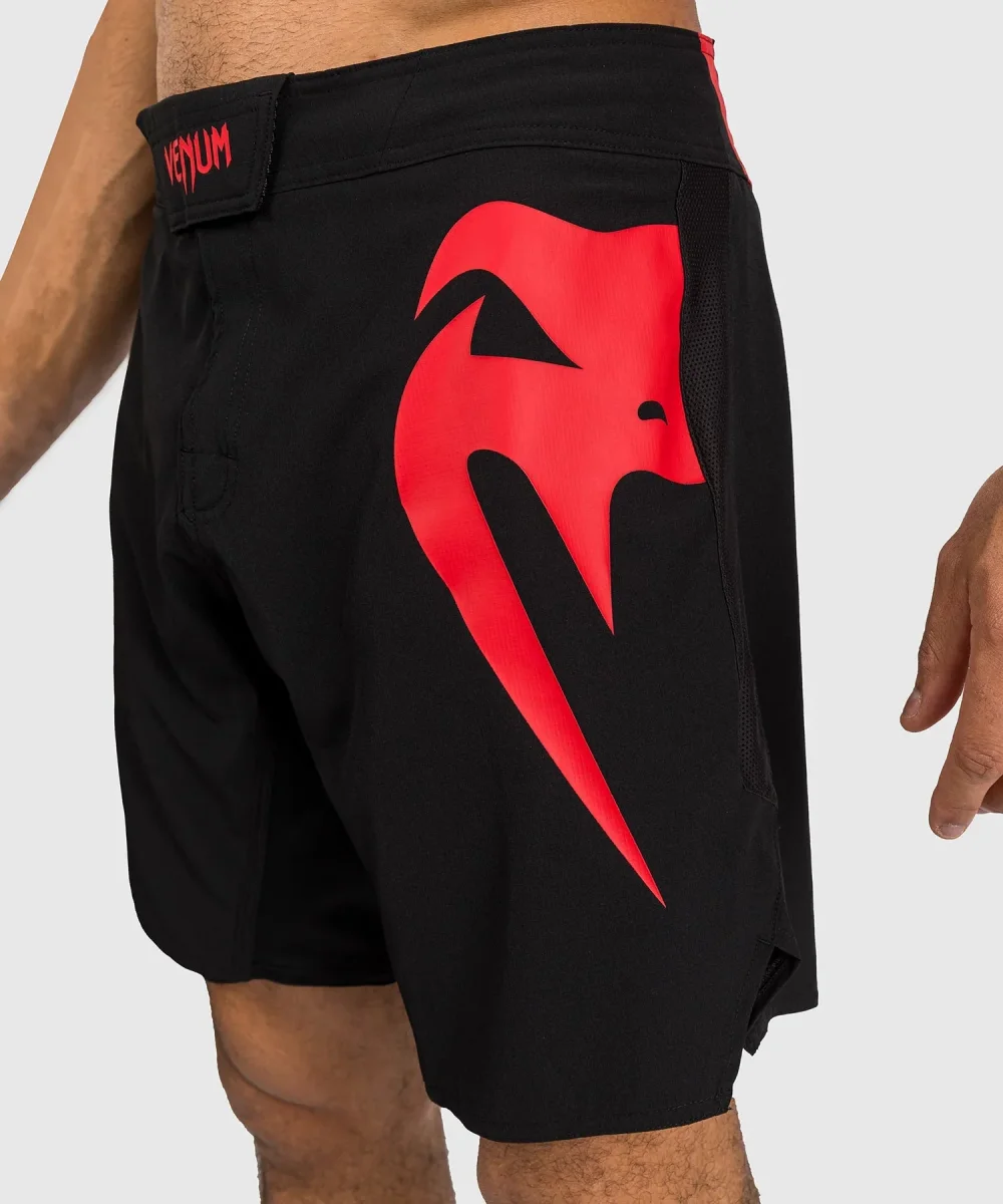 FIGHTSHORT VENUM LIGHT 5.0 - NOIR/ROUGE – Image 2