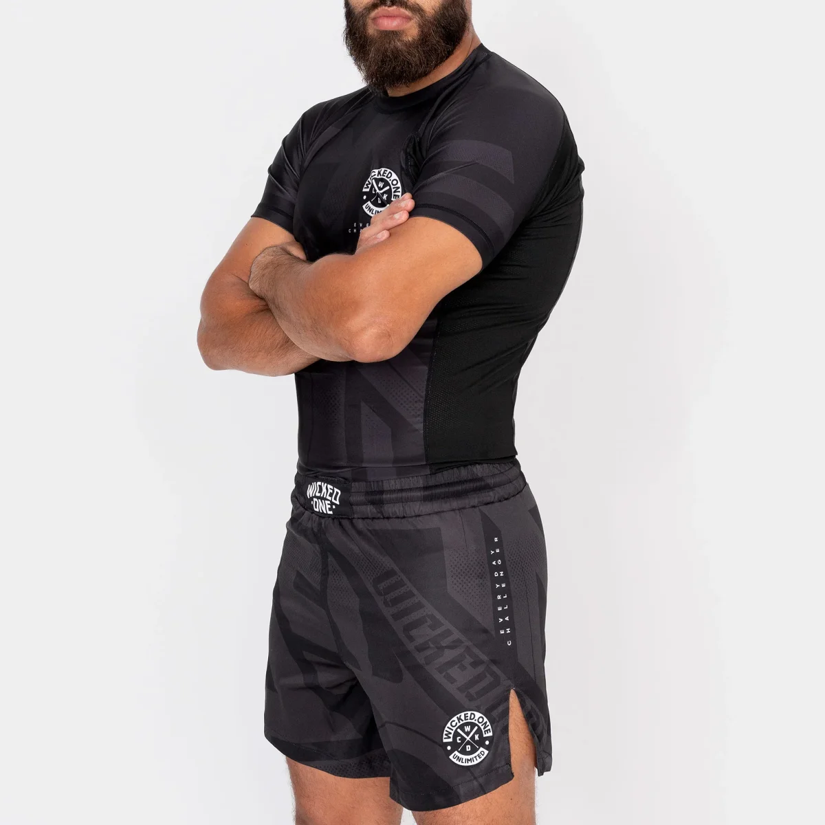 RASHGUARD WICKED ONE OUTSIDERZ MANCHES COURTES – Image 4