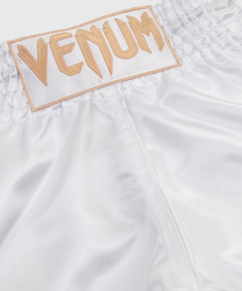 SHORT DE MUAY THAI VENUM CLASSIC - BLANC/OR – Image 5